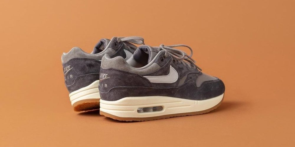 AIR MAX 1 PRM CREPE "Soft Grey"